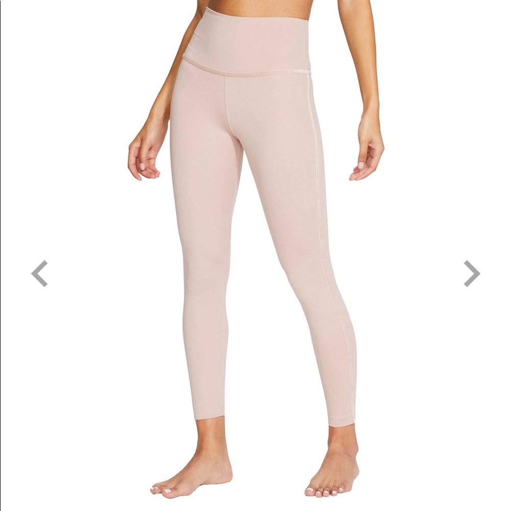 Nike (S) Yoga Leggings - never worn